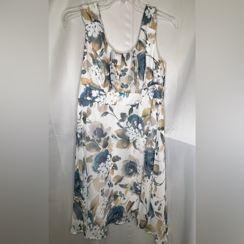 Dress Barn Floral Midi Dress. Size 14 Woman.